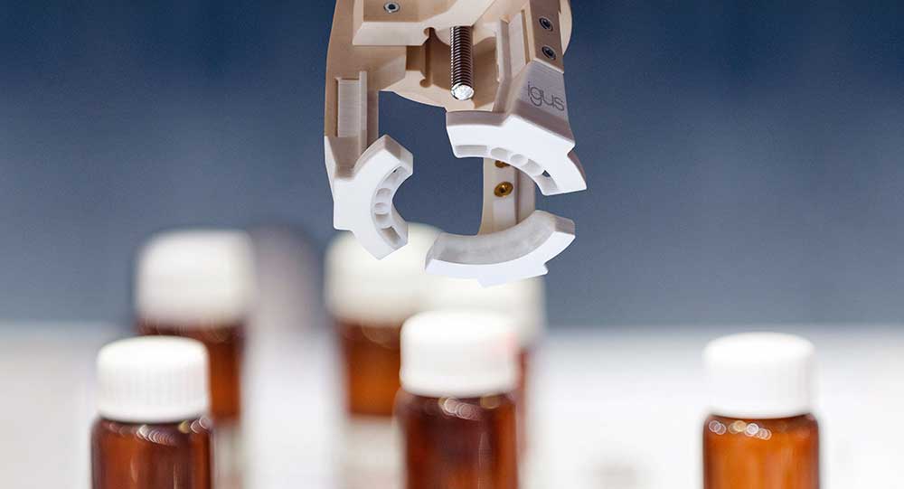 Braț robotizat creat de igus prin imprimare 3D